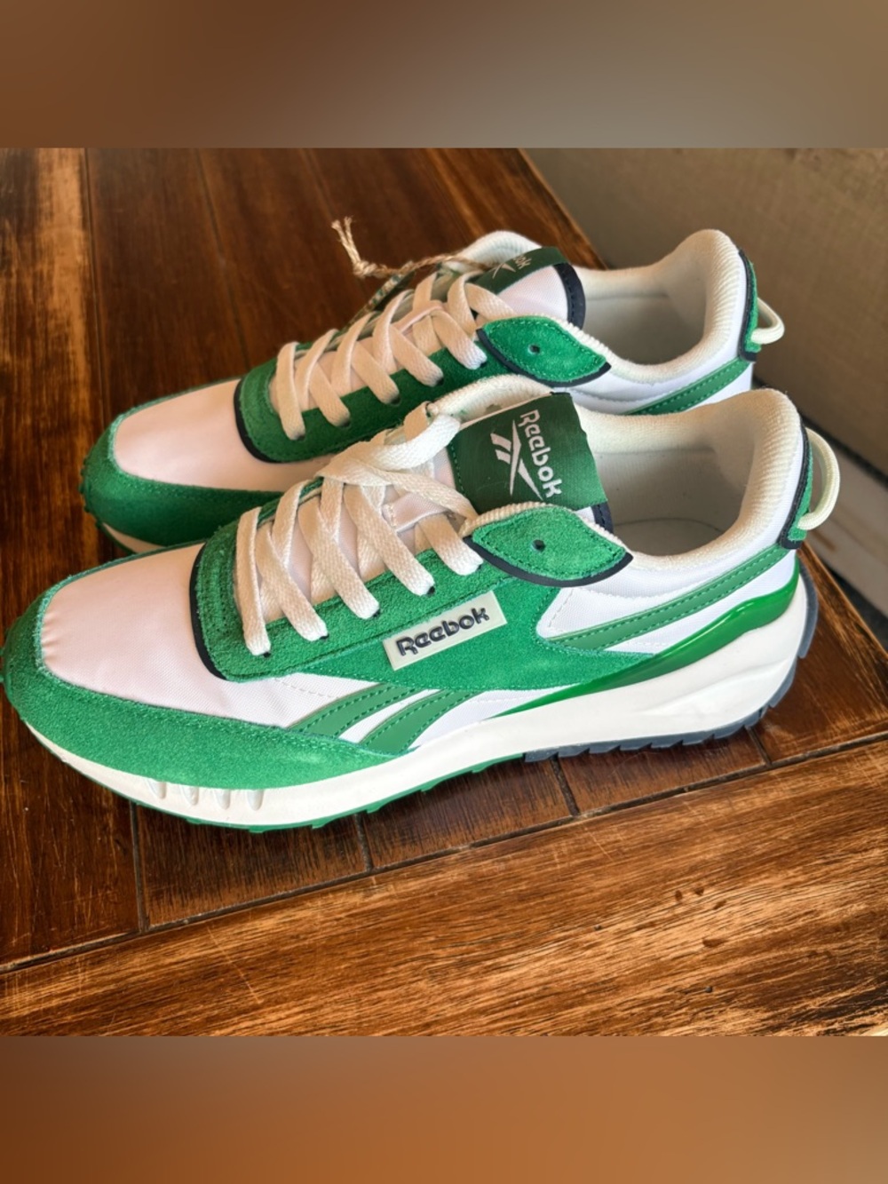 NWT Reebok Women's White and Green Ortholite Comfort Sneakers